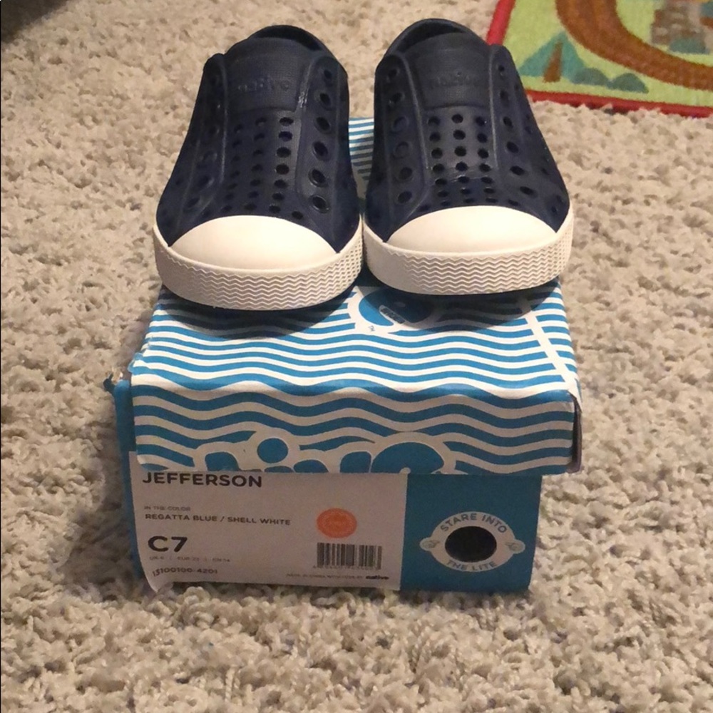 Navy blue Natives size 7c